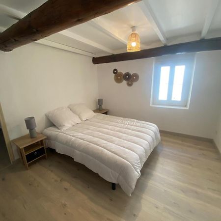 Maison De Village Courthézon Extérieur photo
